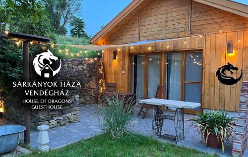 Sárkányok Háza Vendégház - House of Dragons Guesthouse