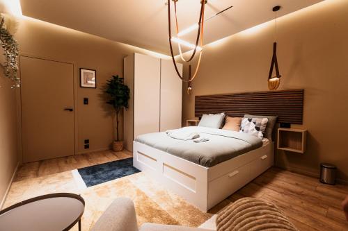 Katil atau katil-katil dalam bilik di Golden Dove Luxury Apartment