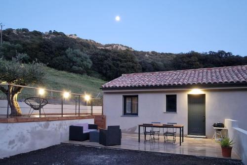 Belle villa à la campagne dans un coin cosy