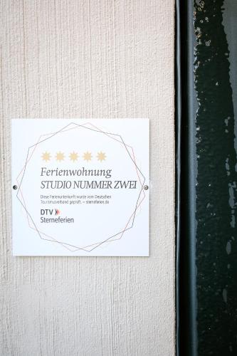 Certifikát, hodnocení, plakát nebo jiný dokument vystavený v ubytování Studio Nummer Zwei