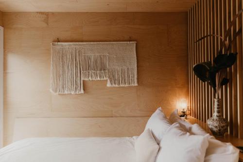 Cama o camas de una habitación en DREAMERS bnb