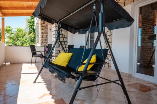 Afbeelding uit fotogalerij van Apartman Mojca Dinjiška Pag in Dinjiška