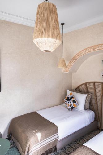 Riad Bab Ahmarにあるベッド