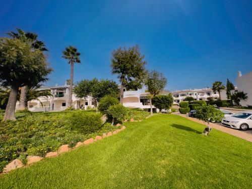 Alto Club, Alvor, Portugal