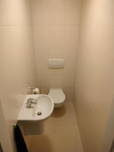 Gallery image of Self Check-in Doppelzimmer mit Seeblick und Klimaanlage - Neusiedlersee in Breitenbrunn