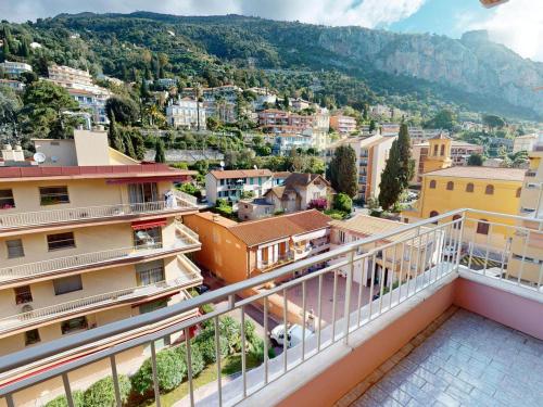 Vaste 2P climatisé avec terrasses, garage et Wifi à Menton