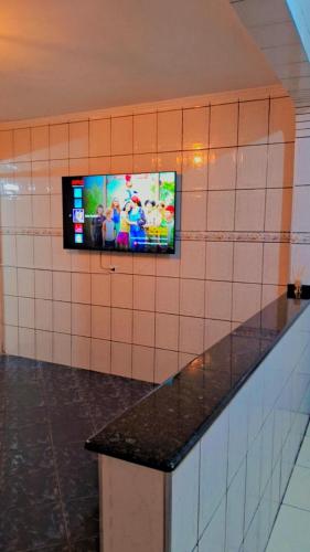 kitnet casa completa tesisinde bir televizyon ve/veya eğlence merkezi