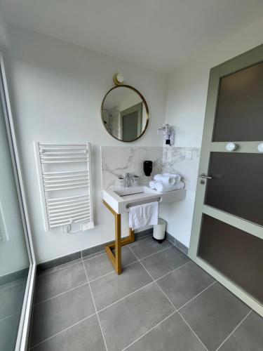 Ένα μπάνιο στο Hotel du Trégor