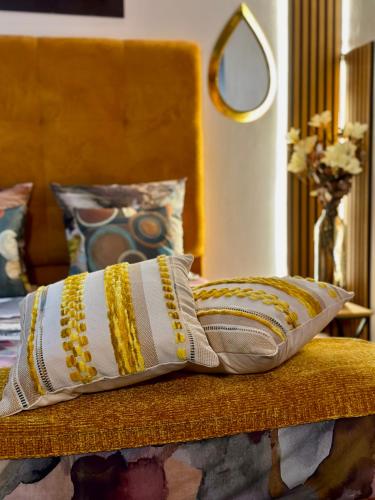 Studio design by Kenzo near Notre Dame