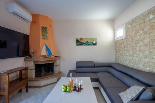 Betty seaside villa