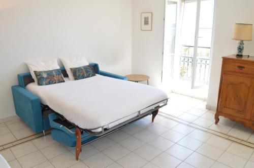 Appartement vue mer proches plages et congrès