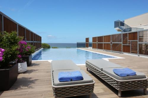 Pomegranate Wellness Spa Hotelの敷地内または近くにあるプール