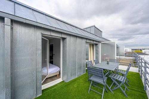 Μπαλκόνι ή βεράντα στο Appart Hôtel Le Liberté Vannes Centre-Ville
