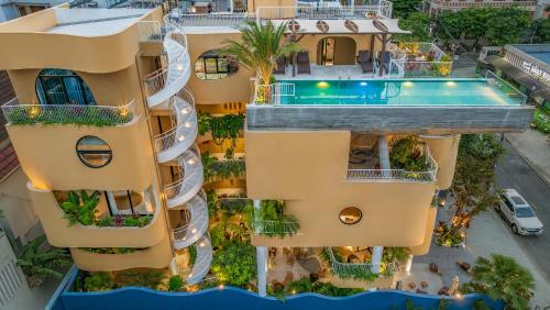 an aerial view of a building with a swimming pool at Saha Casa Boutique Hotel Da Nang in Da Nang