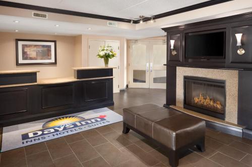 Days Inn by Wyndham Brantford