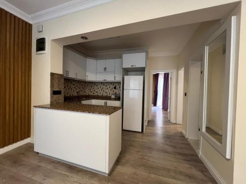 Kuchyň nebo kuchyňský kout v ubytování Sırma Family Apart Hotel