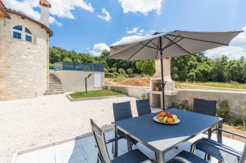 Κήπος έξω από το Villa Aria private Pool near Vrsar