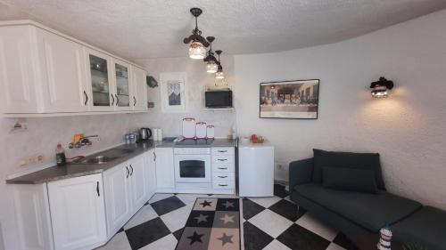 maryvilla0257