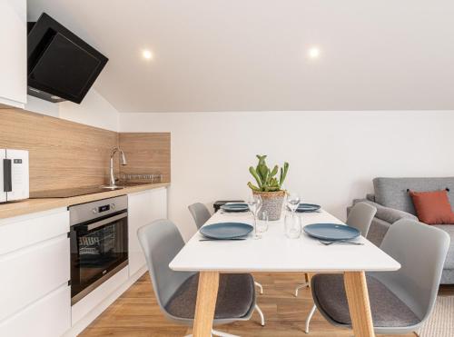 Beau deux pièces cozy avec terrasse n11