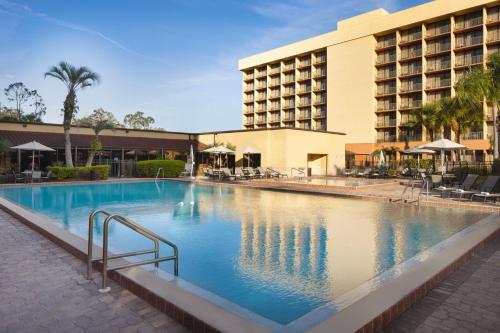 Kolam renang di atau dekat dengan Holiday Inn & Suites Orlando SW - Celebration Area by IHG