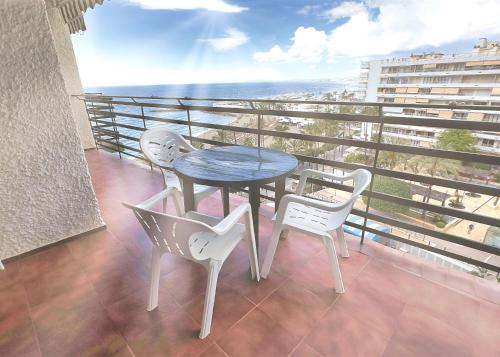 Mediterraneo 702 Super Studio with Amazing Sea Views