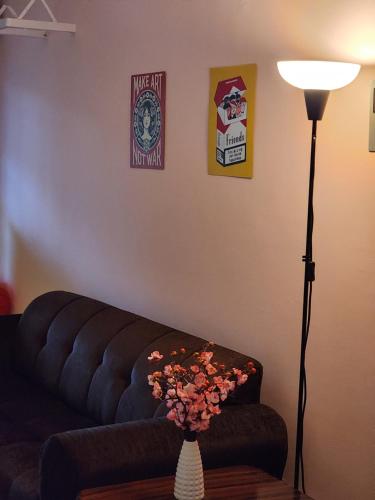 Zona de estar de Minimalistic white stay