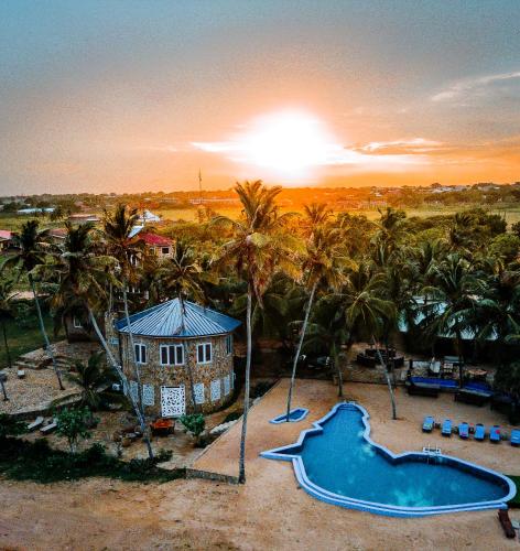 The C Resort & Residencesの敷地内または近くにあるプール