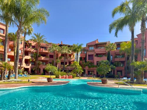 Bazén v ubytovaní Apartamento Marbella Alicate Beach alebo v jeho blízkosti