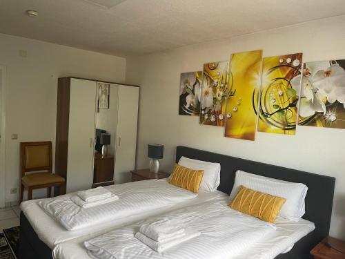 Hotel Am Wildparkにあるベッド