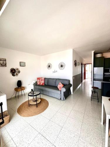 Appartement très sympa vue mer 50 m de la plage proche centre ville piscine wifi