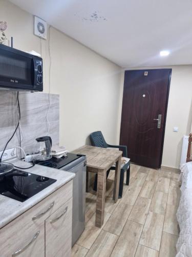 Η κουζίνα ή μικρή κουζίνα στο Guest house Lana
