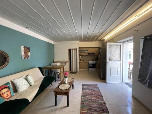 Central Apartment Corfu island near the port
