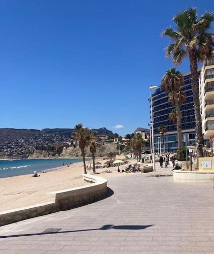 Central Calpe, 4min walk to the beach
