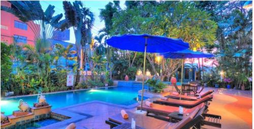 Gazebo Resort, Pattaya tesisinde veya buraya yakın yüzme havuzu