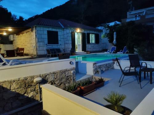 Φωτογραφία από το άλμπουμ του House Anna σε Sobra