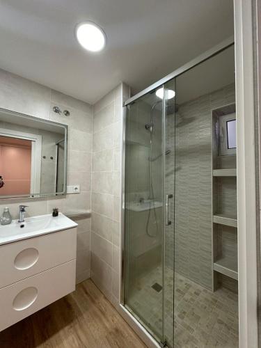 Room with private bathroom in shared apartment