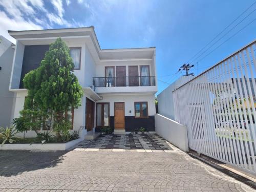 Gedung tempat rumah liburan berlokasi