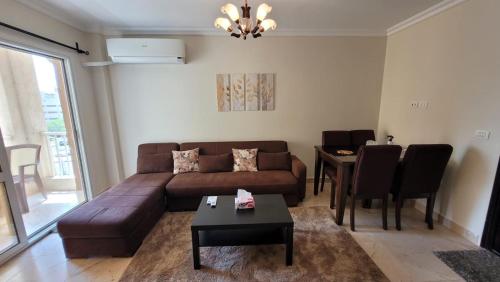 Smart Space,Chill Vaibes-2BR Apartment in a Prime Spot
