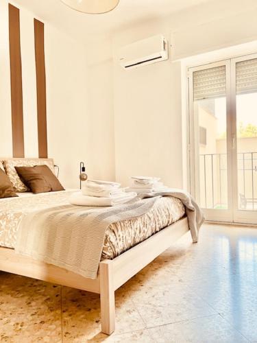 Кровать или кровати в номере Manzoni Artist Lodge