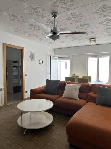 Apartamento Familiar Poeta Marquina
