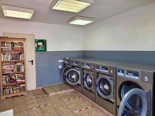 Gallery image of Mobilhome 6 personnes in Vic-la-Gardiole