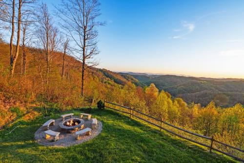 Loodusmaastik puhkemaja lähedal
