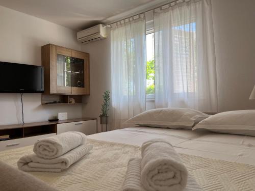 Apartment Lora