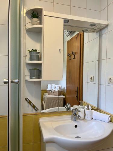 Apartment Lora