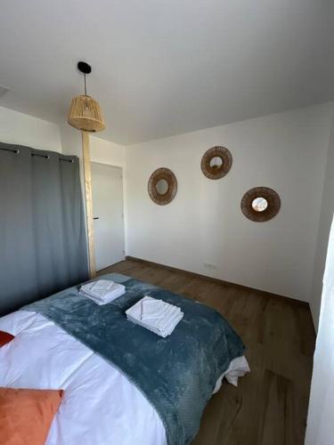 Cama o camas de una habitación en le cocon vézerontin