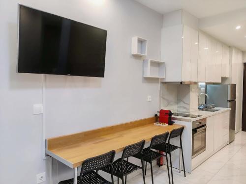 Stylish Fully Equipped City Center Condo