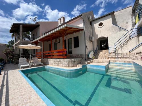 Φωτογραφία από το άλμπουμ του GRAMISI apartments σε Kruče