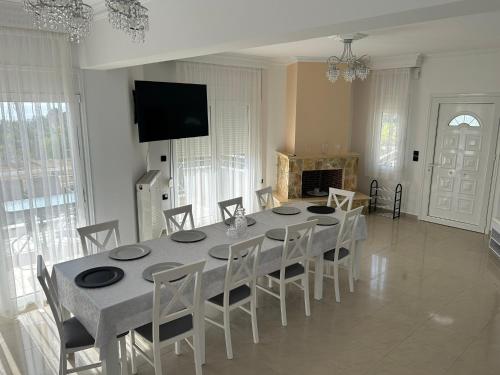Μια τηλεόραση ή/και κέντρο ψυχαγωγίας στο Villa Hana
