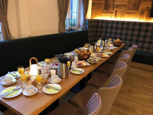 Jídlo v hotelu nebo okolí