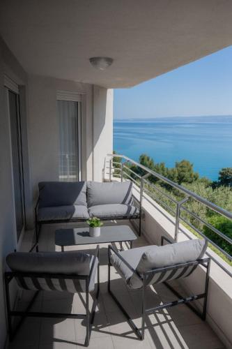 Sea view apartment by Nono Ban